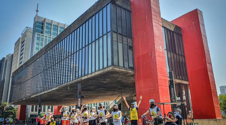 Um dos pontos de parada do projeto da Bike Tour SP é o MASP, na Avenida Paulista