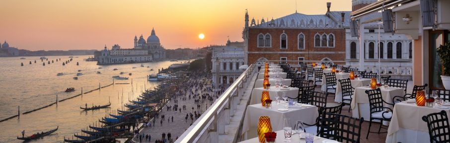 Histórico Hotel Danieli passará por uma cuidadosa reforma prevista para acabar apenas em 2025, quando então passará a se chamar Hotel Danieli, Venezia, A Four Seasons Hotel
